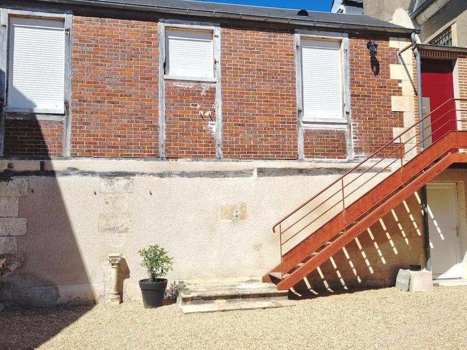 Appartement T2 Independant Au Coeur De La Ville Bourges Luaran gambar