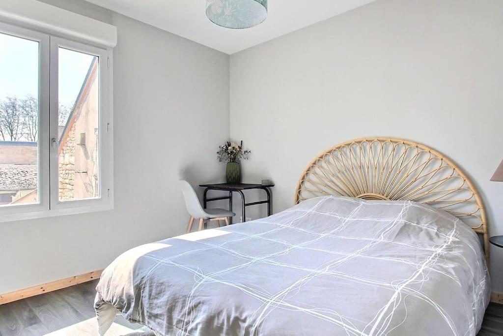 Appartement T2 Independant Au Coeur De La Ville Bourges Luaran gambar